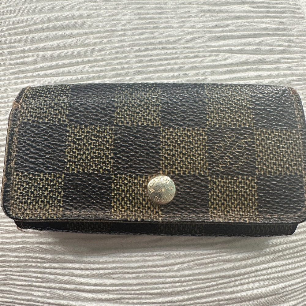 LOUIS VUITTON DAMIER EBENE 4 KEY HOLDER Authentic
